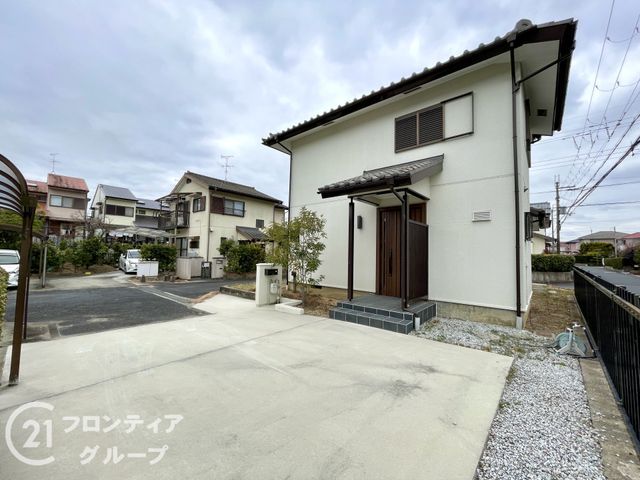 Renovated 3LDK Detached House for Sale in Goryo-cho, Nara - Thumbnail 3