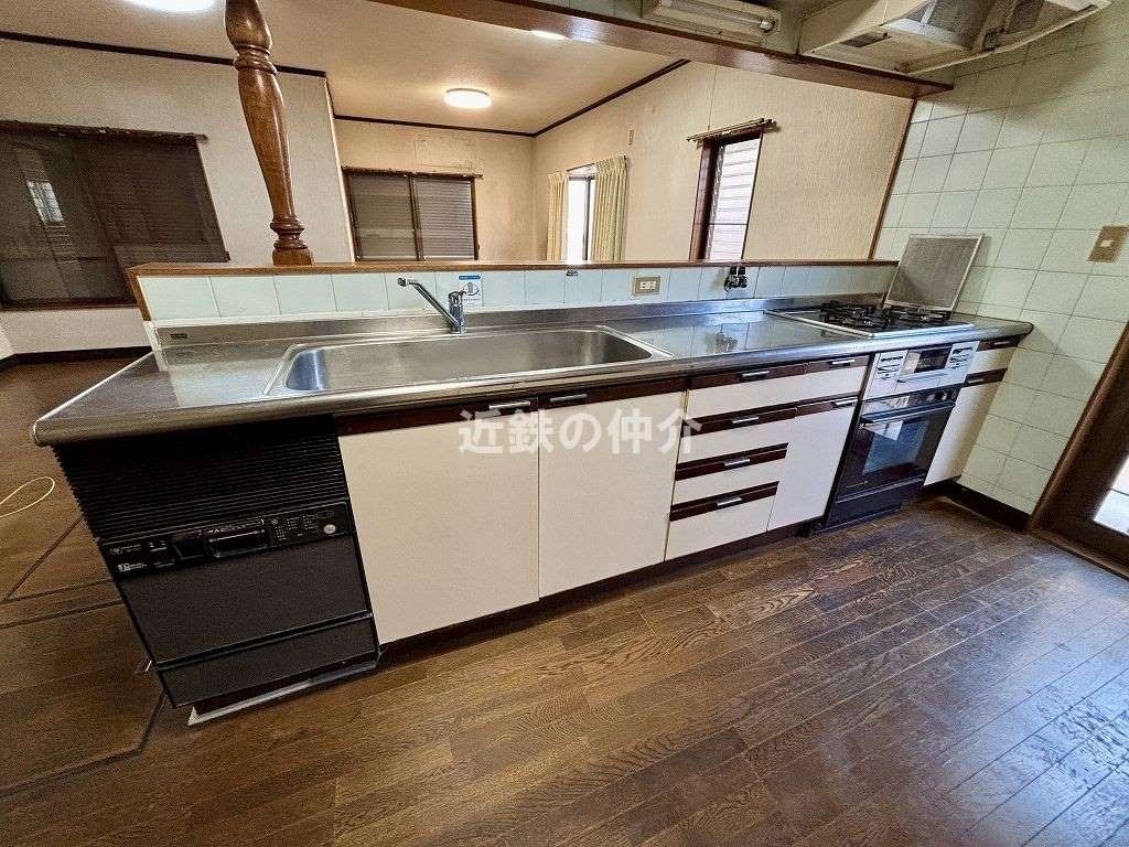 6LDK Detached House for Sale in Kashiwara, Osaka - 226 sqm - Thumbnail 3