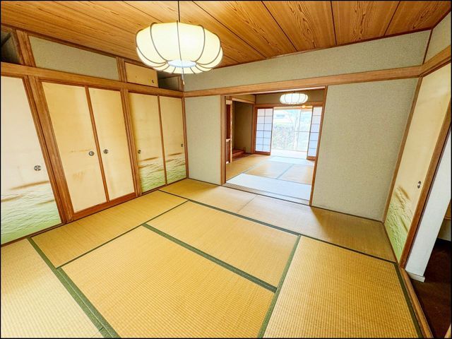 6DK Family House on 328 sqm Land in Kawachinagano, Osaka - Thumbnail 2