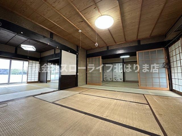 4DK Traditional House for Sale in Taka Town, Hyogo - 486m² Land - Thumbnail 2