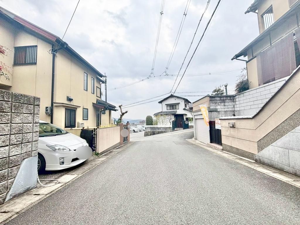 4SK Detached House for Sale in Yamashina, Kyoto - Thumbnail 3