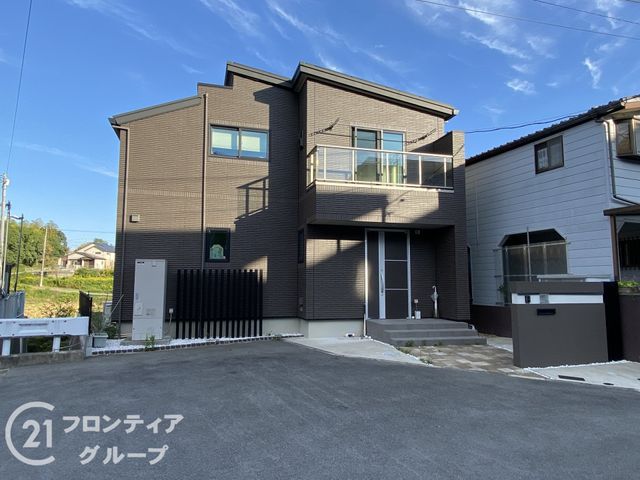 2019-Built 3SLDK House with Solar Power & Floor Heating in Kobe - Thumbnail 2