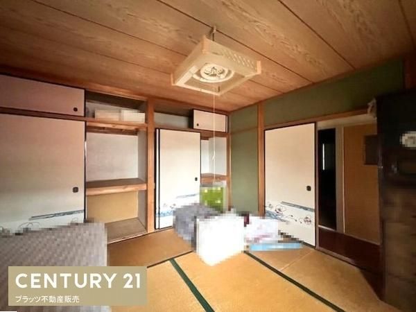 4LDK Detached House for Sale in Takatsuki, Osaka - Thumbnail 3