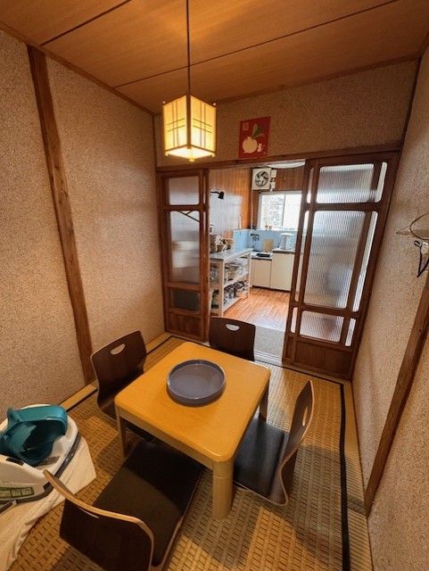 South-Facing 4DK Terrace House for Sale in Osaka's Taisho Ward - Thumbnail 2