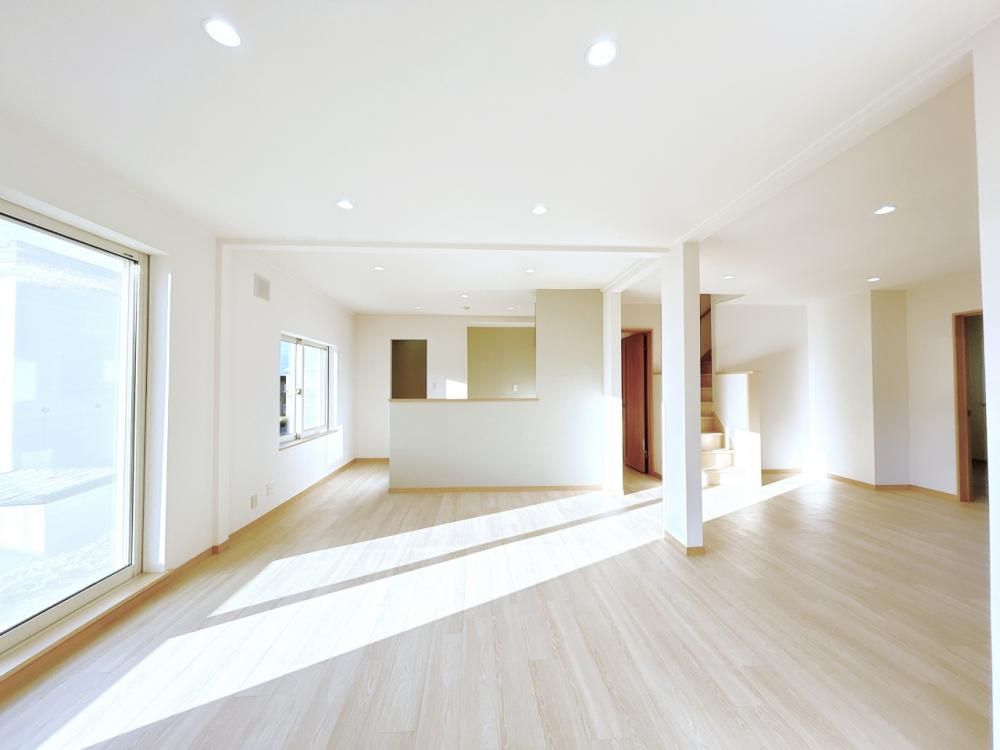 Renovated 3SLDK House with Garden in Otaru, Hokkaido - Thumbnail 4