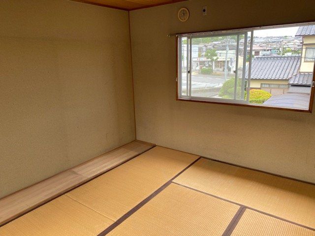 5LDK RC House for Sale in Ikoma, Nara - 149m2 - Thumbnail 3