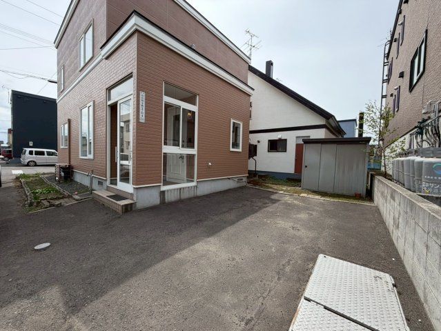 4LDK Detached House in Higashi-ku, Sapporo - 110.95 sqm - Thumbnail 3