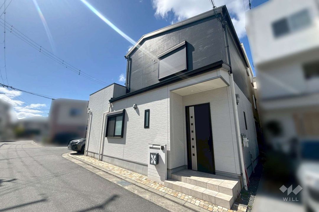 4LDK Detached House for Sale in Settsu City, Osaka - Thumbnail 2