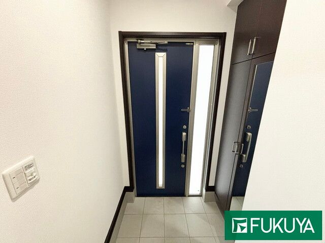 Renovated 5LDK House with Rooftop Balcony in Yao, Osaka - Thumbnail 3