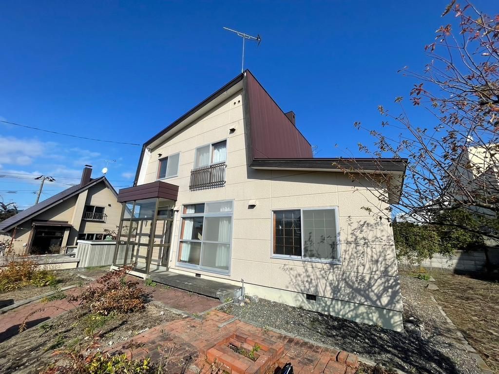 6LDK Wooden House for Sale in Kitahiroshima, Hokkaido - Thumbnail 2