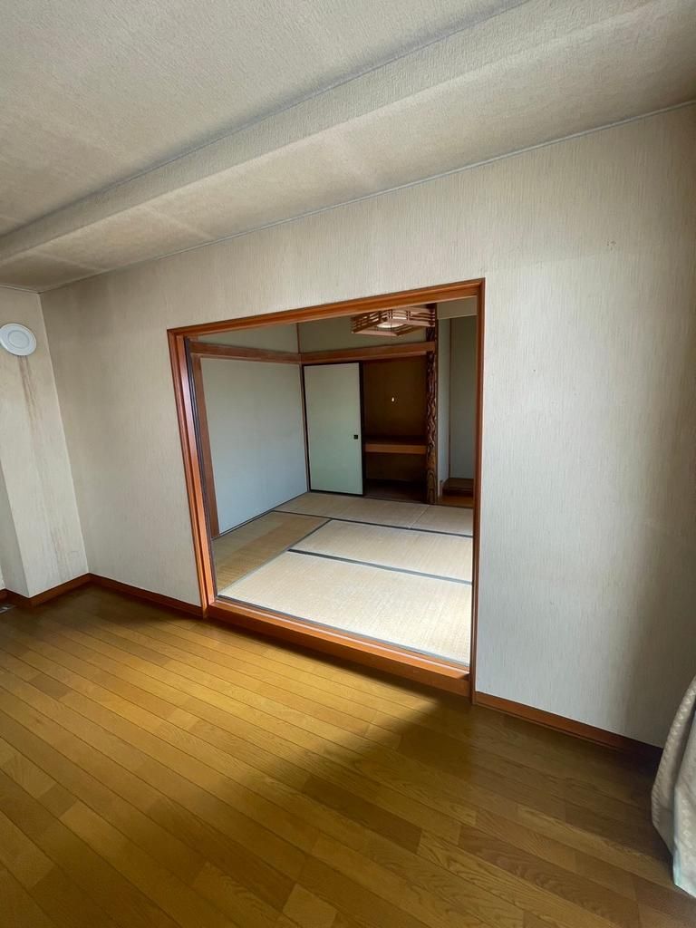 6LDK Wooden House for Sale in Kitahiroshima, Hokkaido - Thumbnail 3
