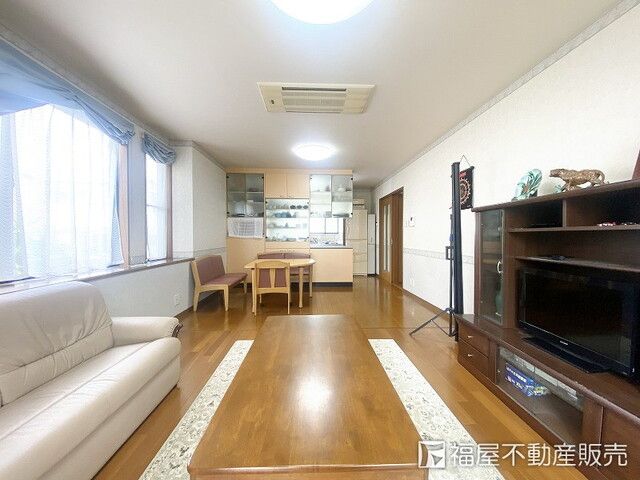 4SLDK Detached House for Sale in Minoh, Osaka - Near Saito Toyokawa Station - Thumbnail 2