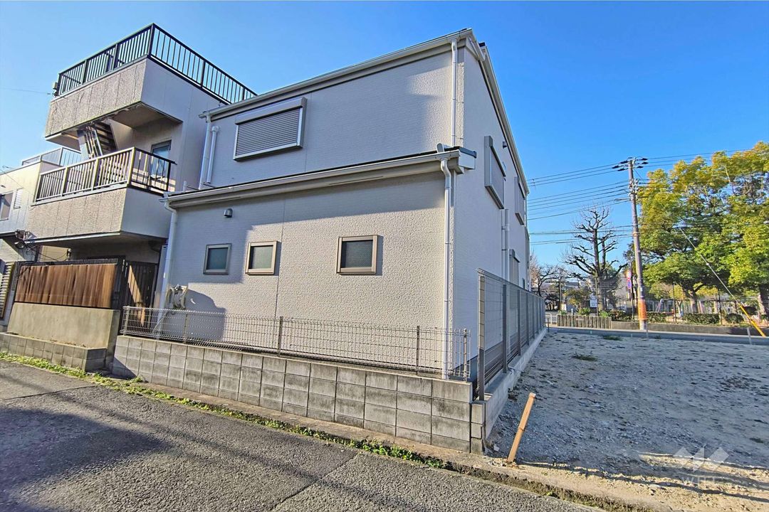 4LDK House for Sale in Amagasaki, Hyogo - 104.89 sqm - Thumbnail 2