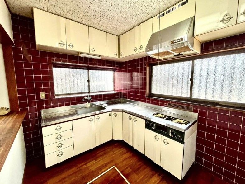 4LDK Detached House in Wakayama City, Wakayama - Thumbnail 3