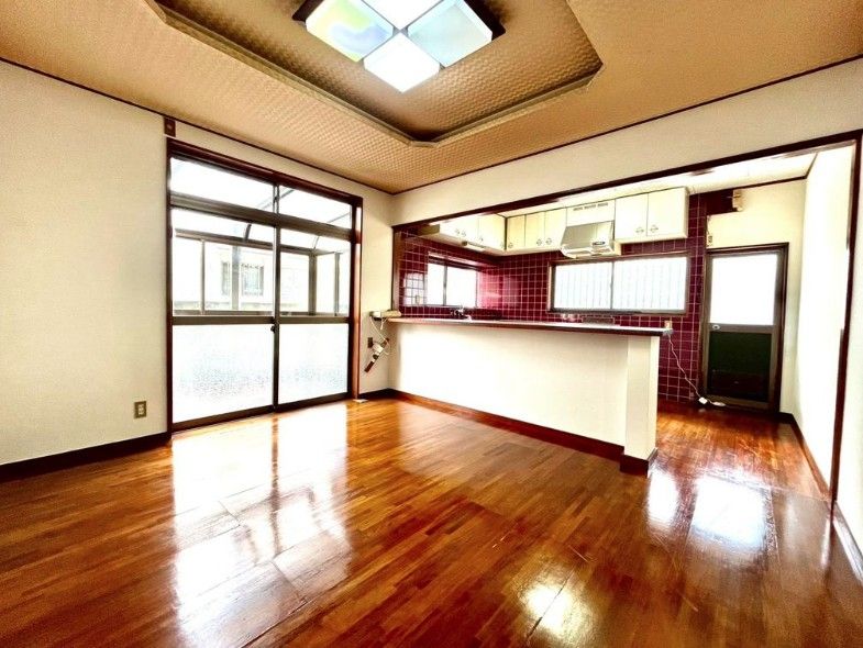 4LDK Detached House in Wakayama City, Wakayama - Thumbnail 2