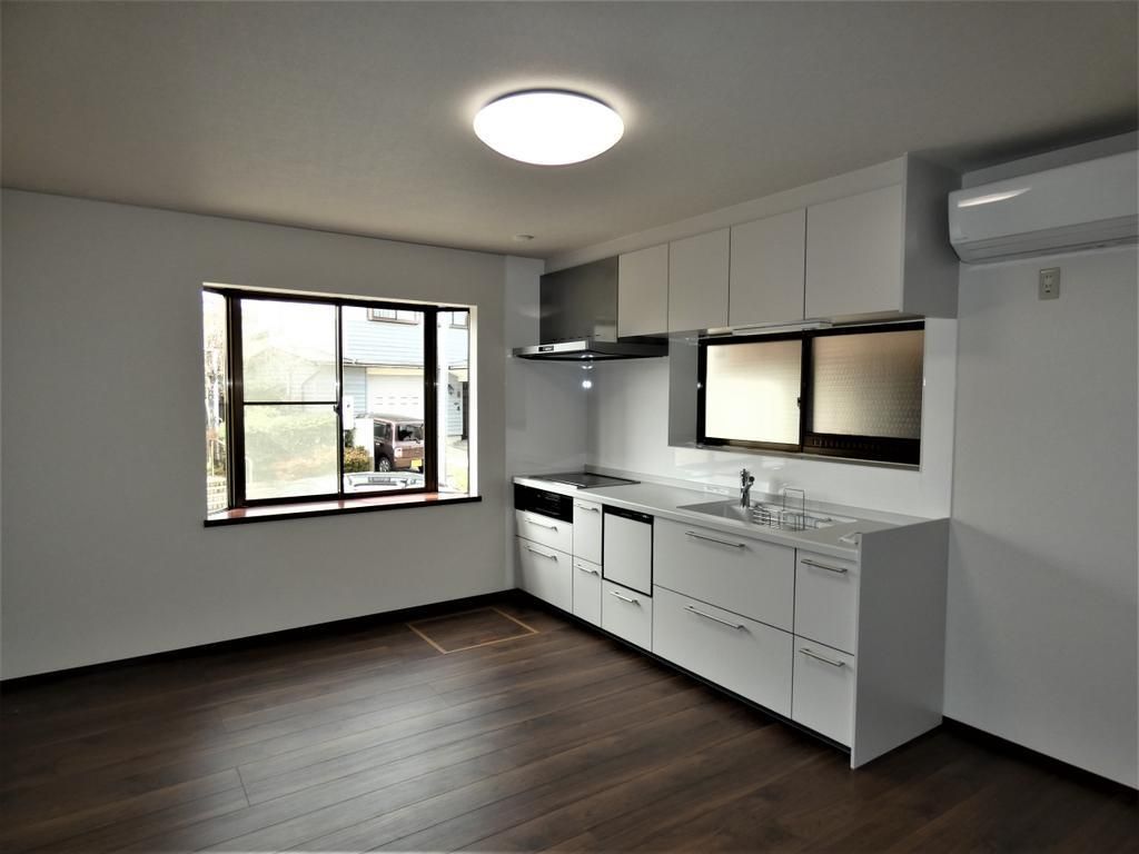 Renovated 4DK House for Sale in Kanazawa, Ishikawa - Thumbnail 3