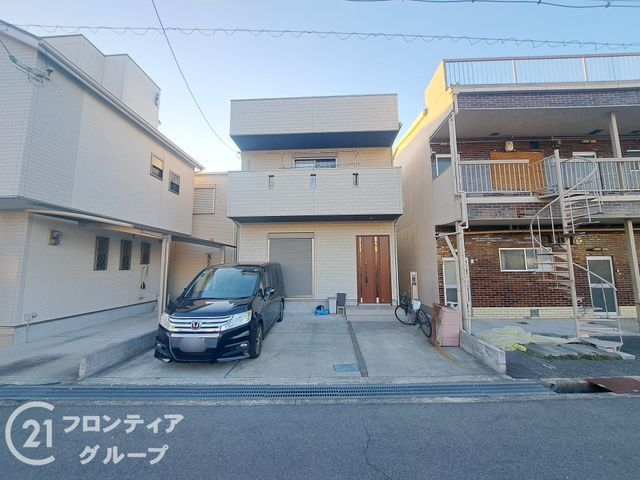 4LDK Detached House for Sale in Yao, Osaka - 8 Min Walk to Station - Thumbnail 2