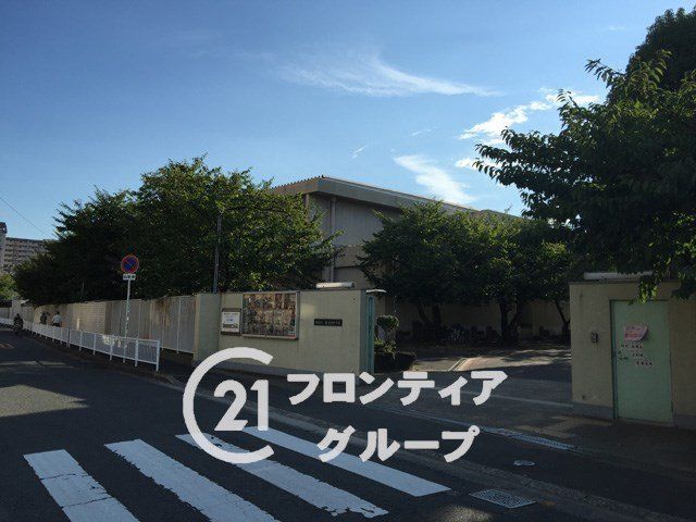 4LDK Family Home Near Yahonori Station, Higashiosaka - Thumbnail 2