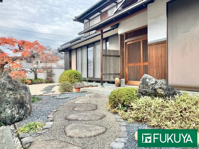 6SLDK Detached House for Sale in Himeji, Hyogo - Thumbnail 2