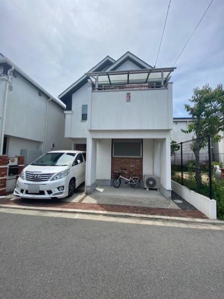 3LDK Detached House with Solar Panels in Neyagawa, Osaka - Thumbnail 4