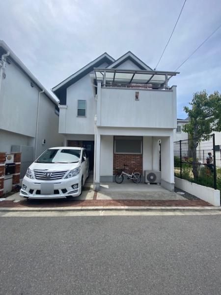 3LDK Detached House with Solar Panels in Neyagawa, Osaka - Thumbnail 2