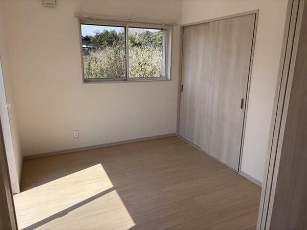 Gold Village B Building 3LDK House for Rent in Kinko, Kagoshima - Thumbnail 4
