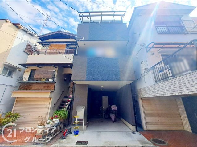 3LDK House for Sale in Higashinari-ku, Osaka - 102sqm - Thumbnail 4