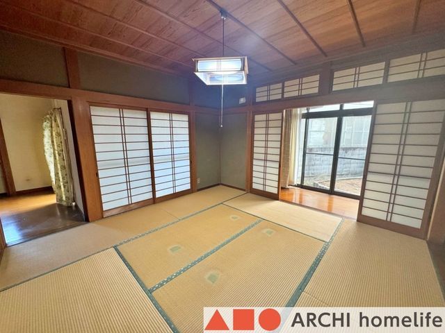 4DK Traditional House in Himeji with Parking | Spacious Japanese Home - Thumbnail 2