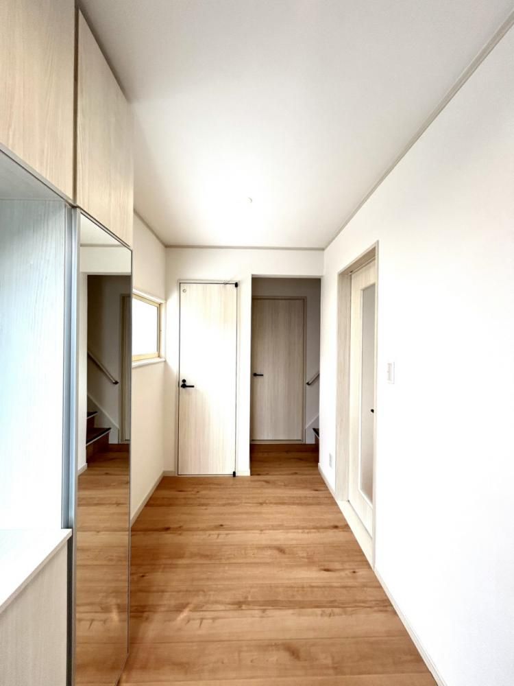 Renovated 4LDK House with 4 Parking Spots in Muroran, Hokkaido - Thumbnail 4