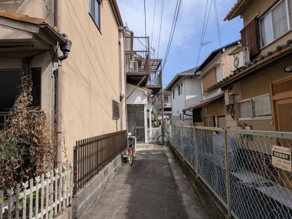 Renovated 3DK House for Sale Near Yamashina Station, Kyoto - Thumbnail 2