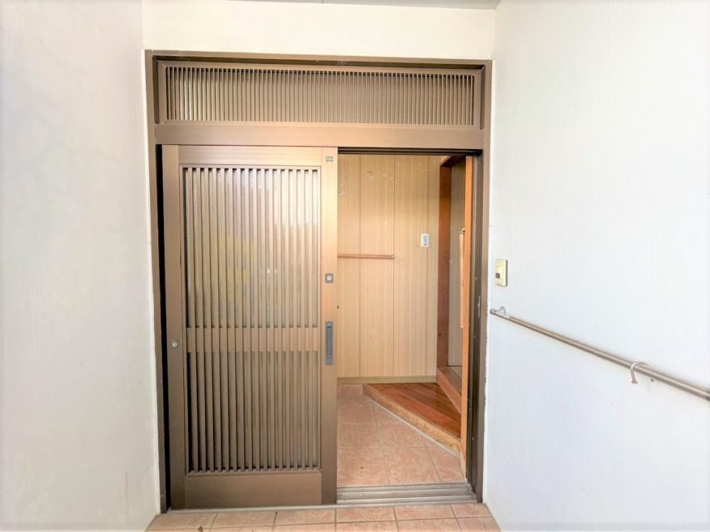 5LDK Two-Generation House for Sale in Yonabaru, Okinawa - Thumbnail 4