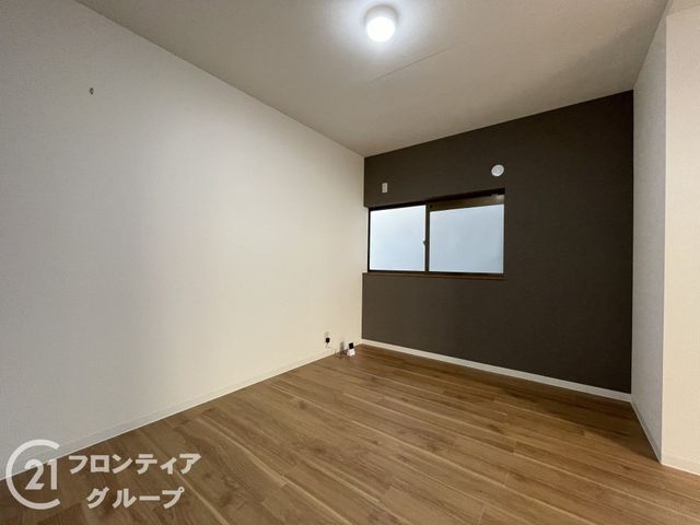 Renovated 4LDK House for Sale in Fushimi-ku, Kyoto - Thumbnail 4