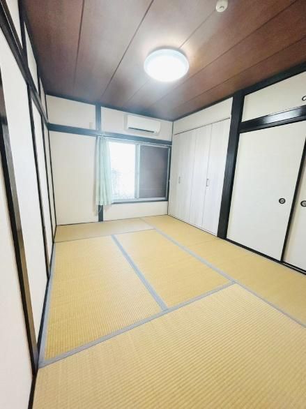 3DK Wooden House for Sale Near Sayama Station, Sakai, Osaka - Thumbnail 3