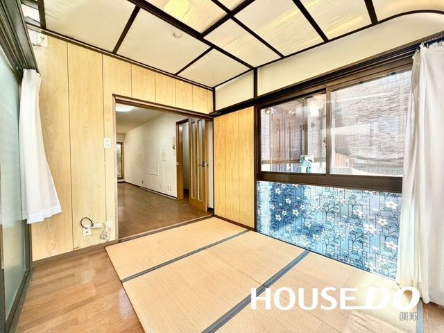 4LDK Detached House for Sale in Settsu, Osaka - Renovated Kitchen - Thumbnail 2