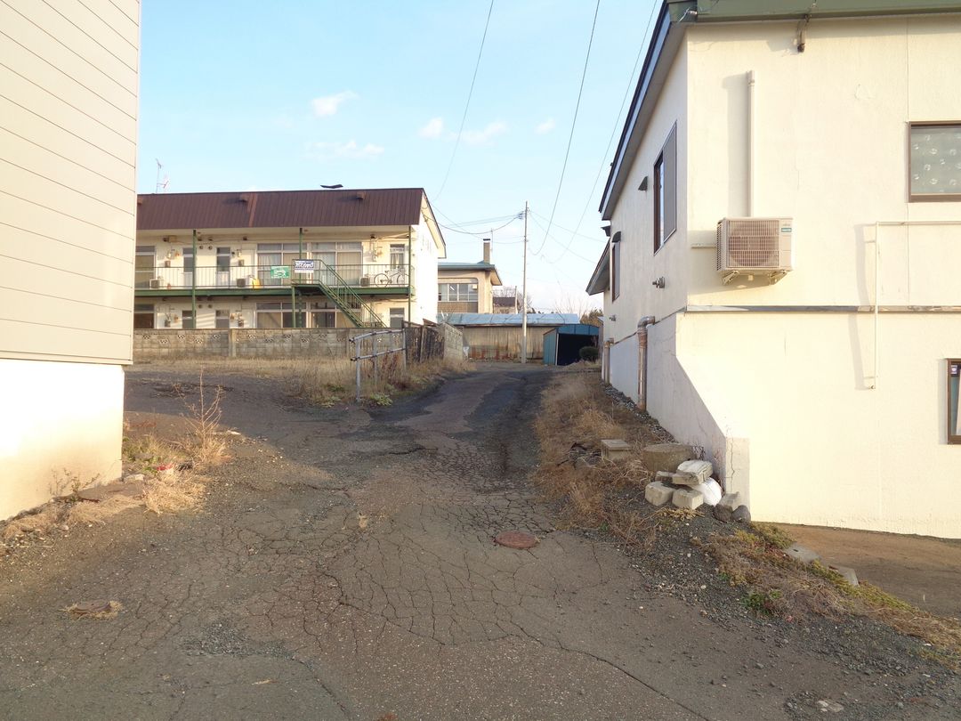 5LDK House with Office Space on Corner Lot in Kitami, Hokkaido - Thumbnail 4
