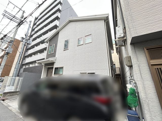 4LDK Detached House for Sale in Osaka Kita Ward, Near Tenjimbashisuji - Thumbnail 2