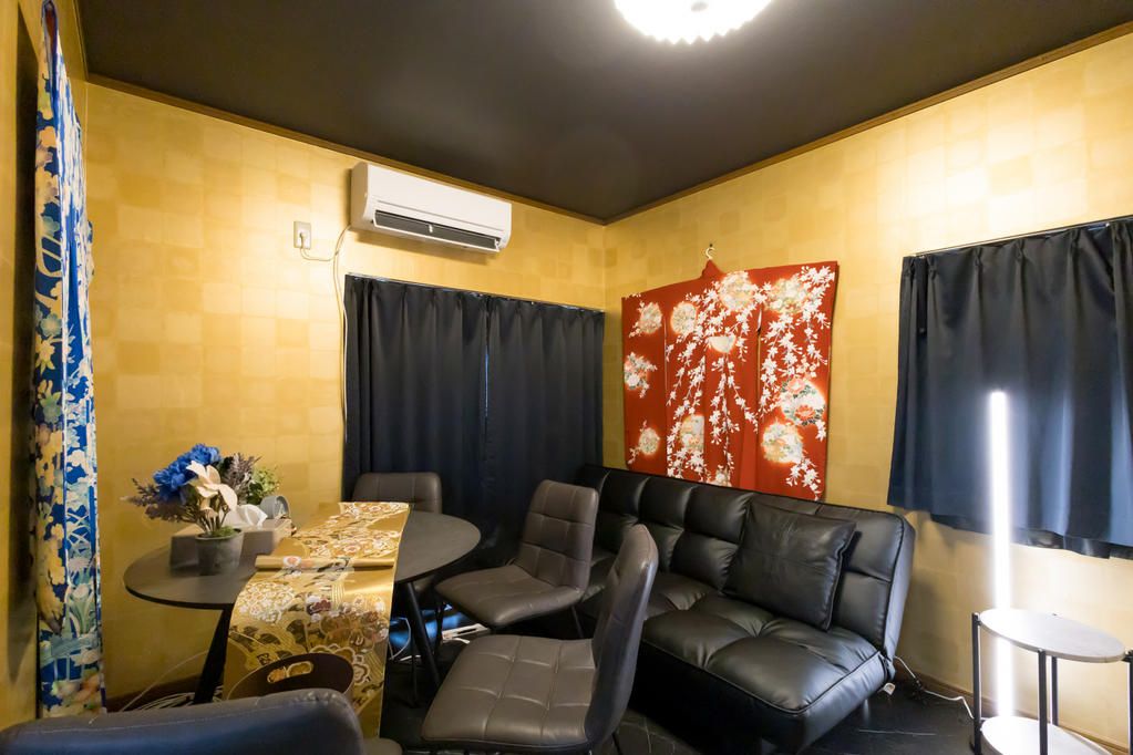 Renovated 2LDK House for Sale in Fushimi-ku, Kyoto - Thumbnail 2