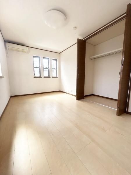 5LDK House for Sale in Kishiwada, Osaka - 103.5 sqm - Thumbnail 2