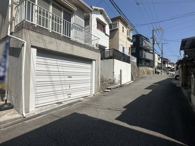 4DK Detached House for Sale in Akashi, Hyogo - Renovated 2026 - Thumbnail 2