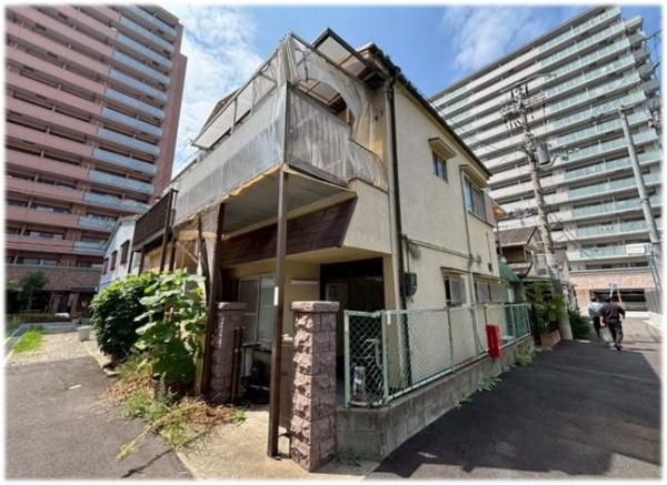 3DK Steel House for Sale near Fuse Station, Higashiosaka - Thumbnail 2