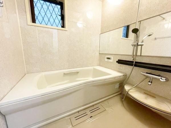 3LDK House for Sale in Higashiosaka, Osaka - 103m² - Thumbnail 4