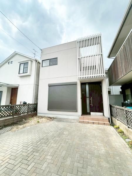 3LDK House for Sale in Higashiosaka, Osaka - 103m² - Thumbnail 2