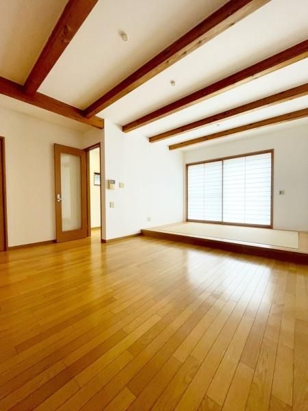 3LDK House for Sale in Higashiosaka, Osaka - 103m² - Thumbnail 3