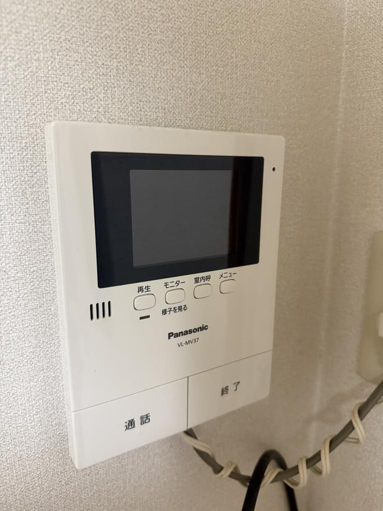 4DK Detached House for Sale in Higashiosaka, Osaka - Thumbnail 2
