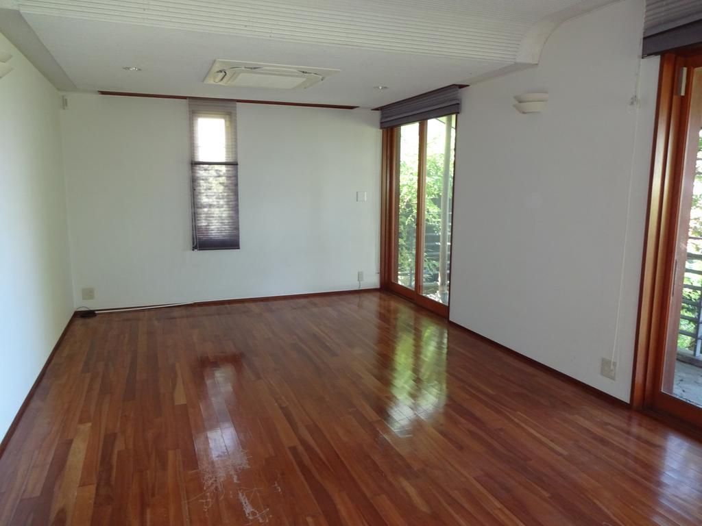 4LDK House with Tea Room in Ashiya, Hyogo | 105M Yen - Thumbnail 4