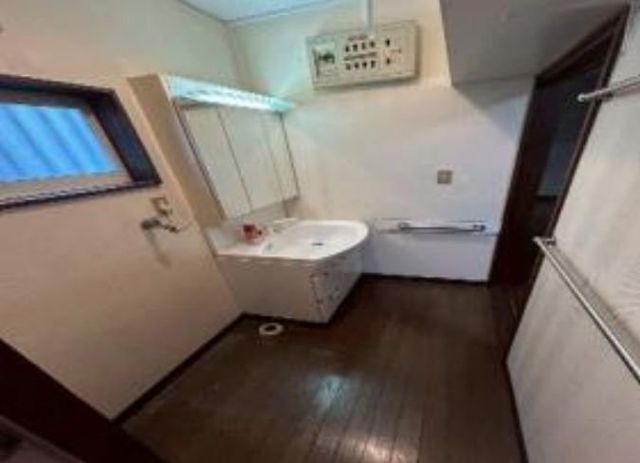 4LDK Detached House for Sale in Yao, Osaka - Near Takayasuyama Station - Thumbnail 3