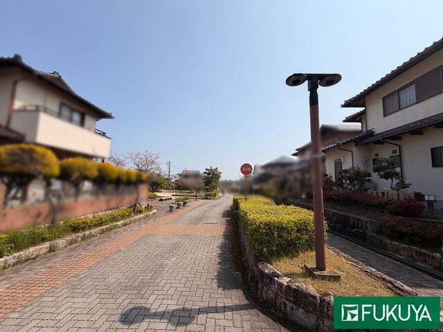 5LDK House for Sale in Kizugawa-dai, Kizugawa City, Kyoto - Thumbnail 3
