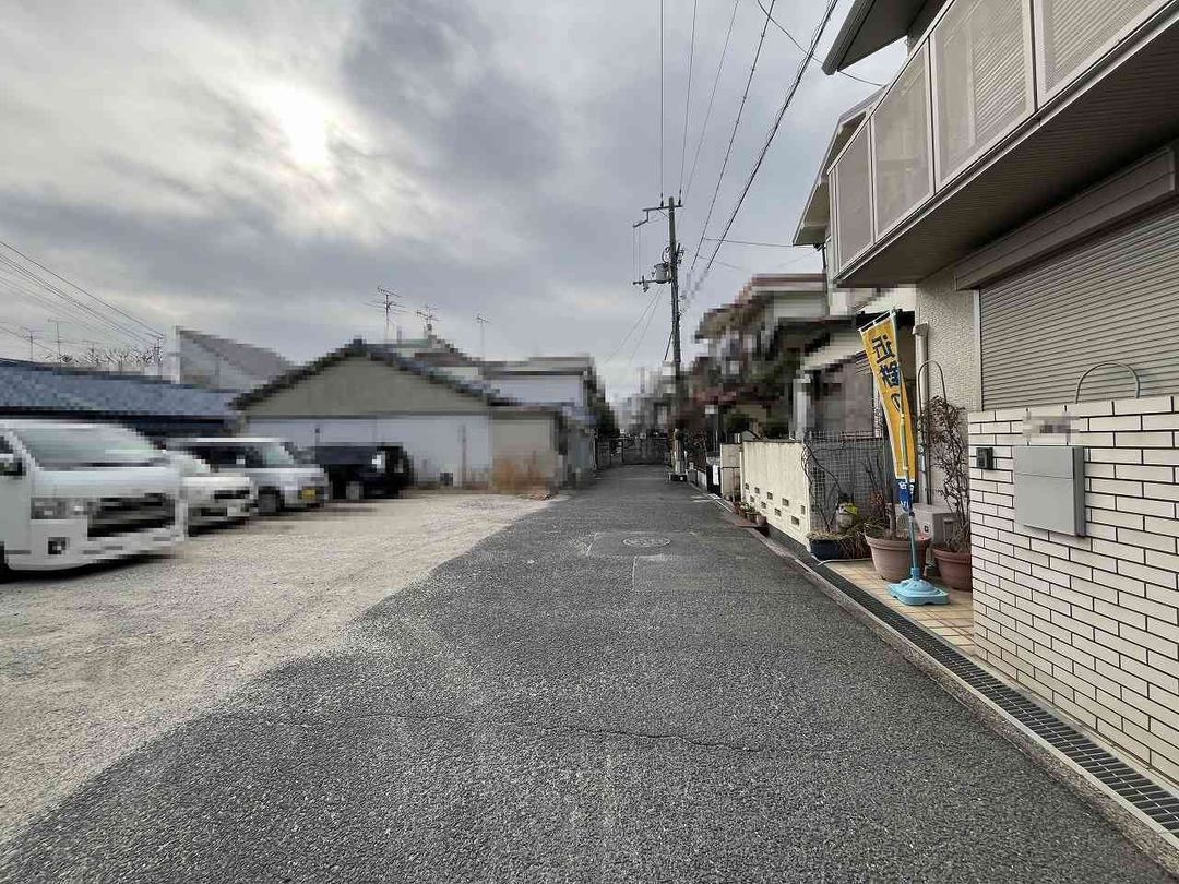 2LDK Lightweight Steel House for Sale in Yao, Osaka - Thumbnail 2
