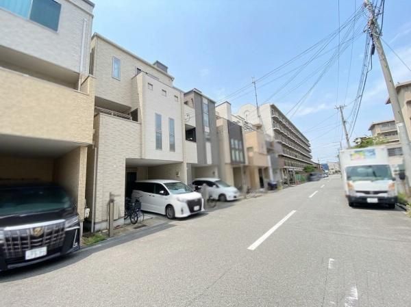 4LDK Detached House in Taisho Ward, Osaka - 115.92 sqm - Thumbnail 2