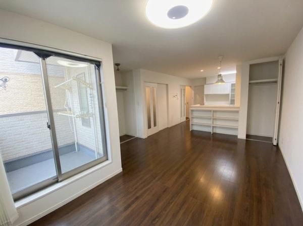 4LDK Detached House in Taisho Ward, Osaka - 115.92 sqm - Thumbnail 3